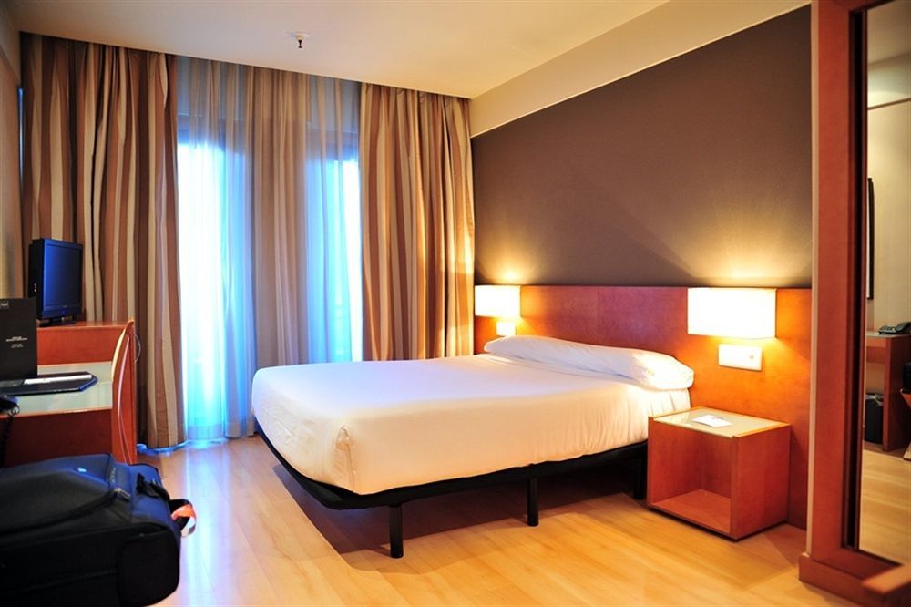 Zenit Don Yo Hotel Zaragoza Exterior photo